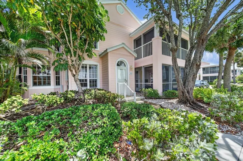 391 NE Plantation Road 215, Hutchinson Island, FL 34996