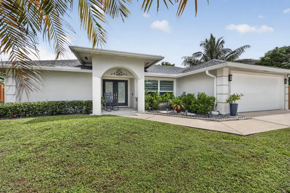 1390 PINE VALLEY Drive, Wellington, FL 33414
