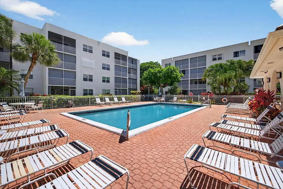 1541 S OCEAN Boulevard 122, Lauderdale-By-The-Sea, FL 33062