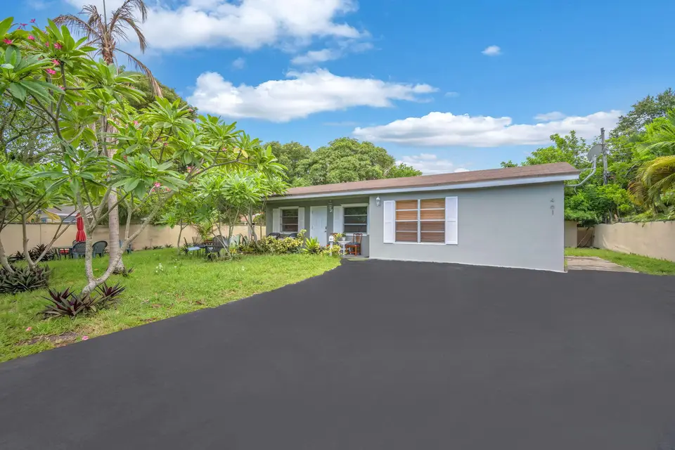 461 NW 17TH Place, Fort Lauderdale, FL 33311