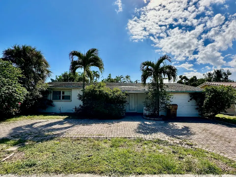 308 SE 12th Street, Deerfield Beach, FL 33441