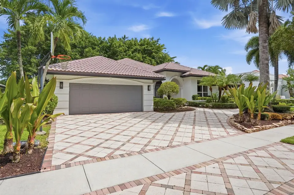 5742 SAINT ANNES Way, Boca Raton, FL 33496