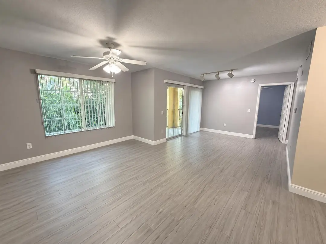 4241 SAN MARINO Boulevard 206, West Palm Beach, FL 33409