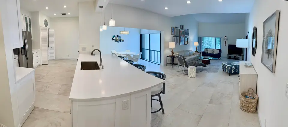 1640 Twelve Oaks Way 305, North Palm Beach, FL 33408