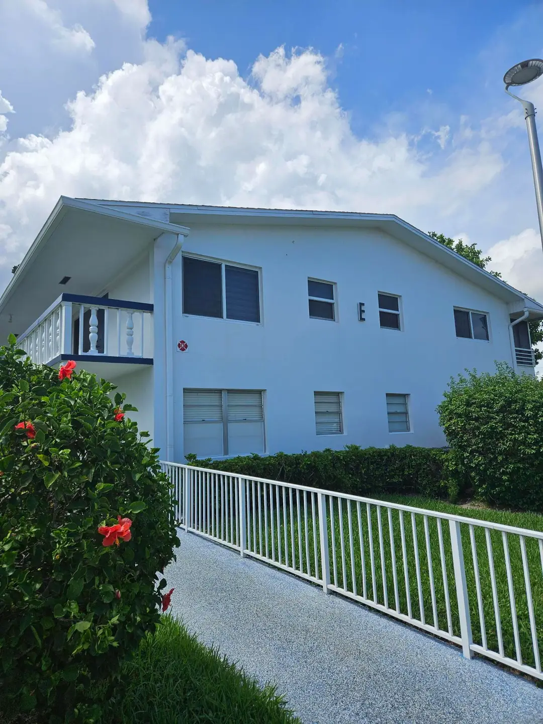 120 Westbury E