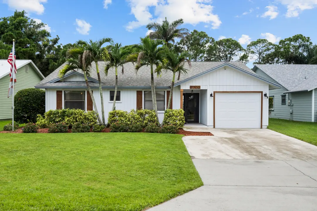 6702 SE Raintree Avenue, Stuart, FL 34997