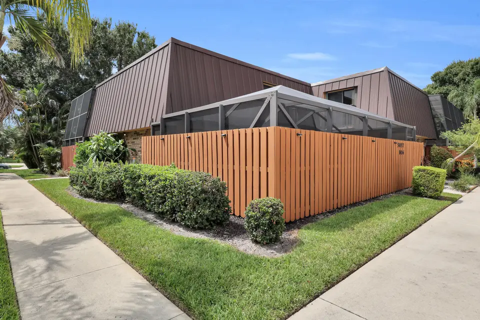 5857 SE Windsong Lane 806, Stuart, FL 34997