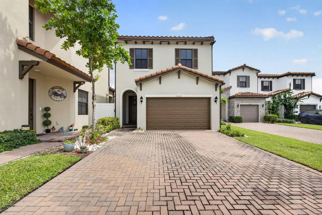 4004 SCREW PINE Cove, Riviera Beach, FL 33410