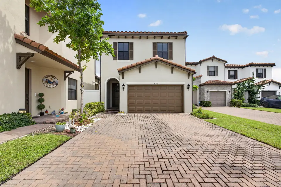 4004 SCREW PINE Cove, Riviera Beach, FL 33410