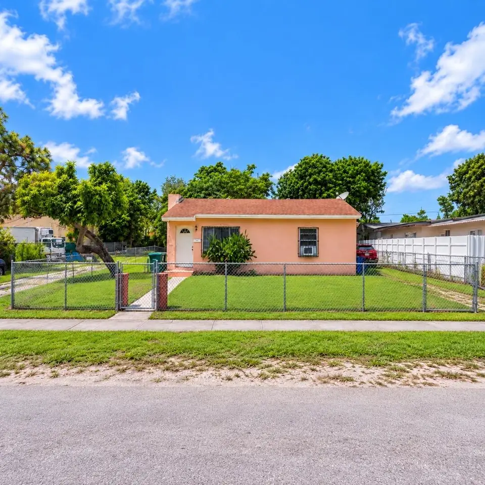 915 RUTLAND Street, Opa-Locka, FL 33054