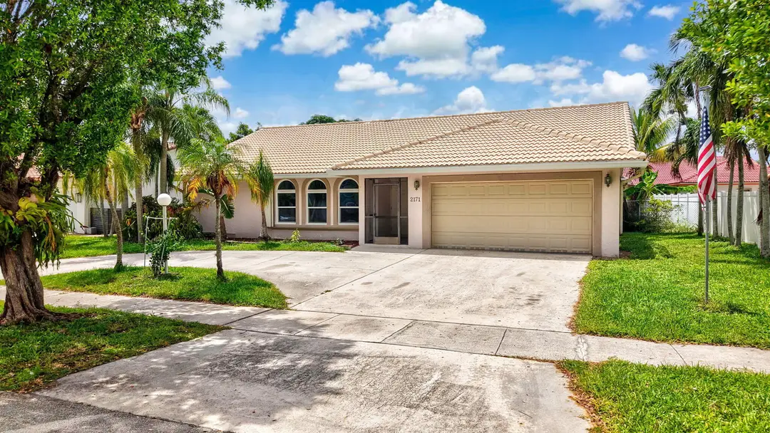 2171 NW 76th Avenue, Margate, FL 33063