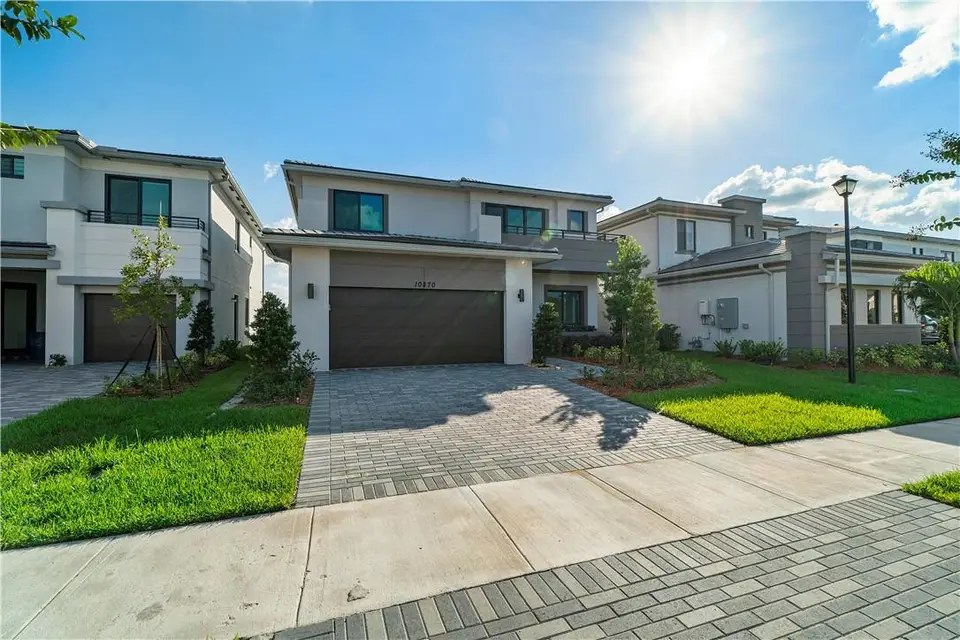 10870 OCEANO Way, Parkland, FL 33076