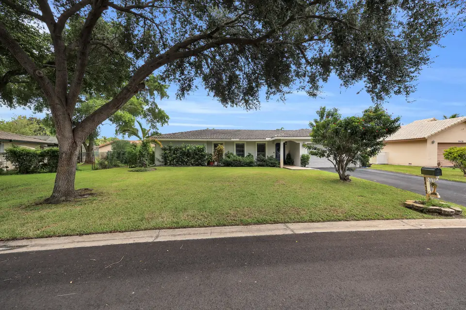 8412 NW 26TH Drive, Coral Springs, FL 33065