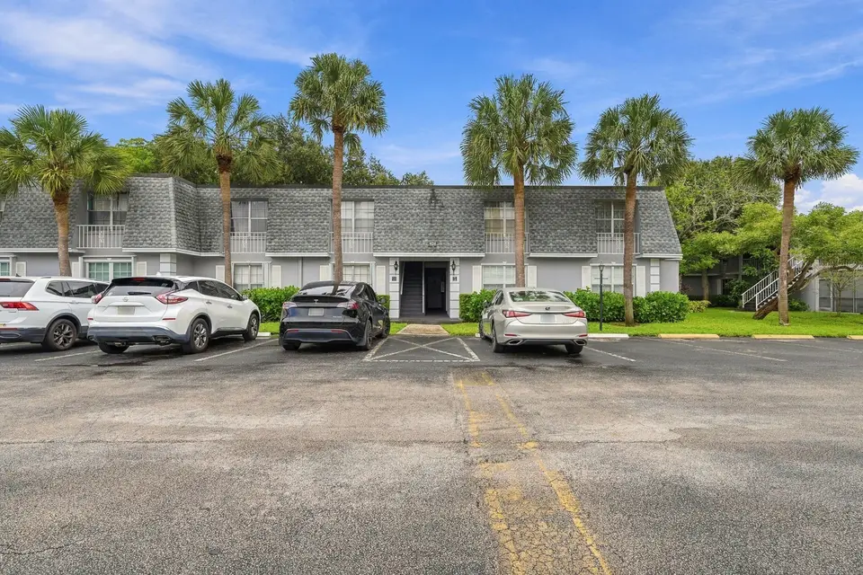 424 NW 70TH Avenue 121, Plantation, FL 33317