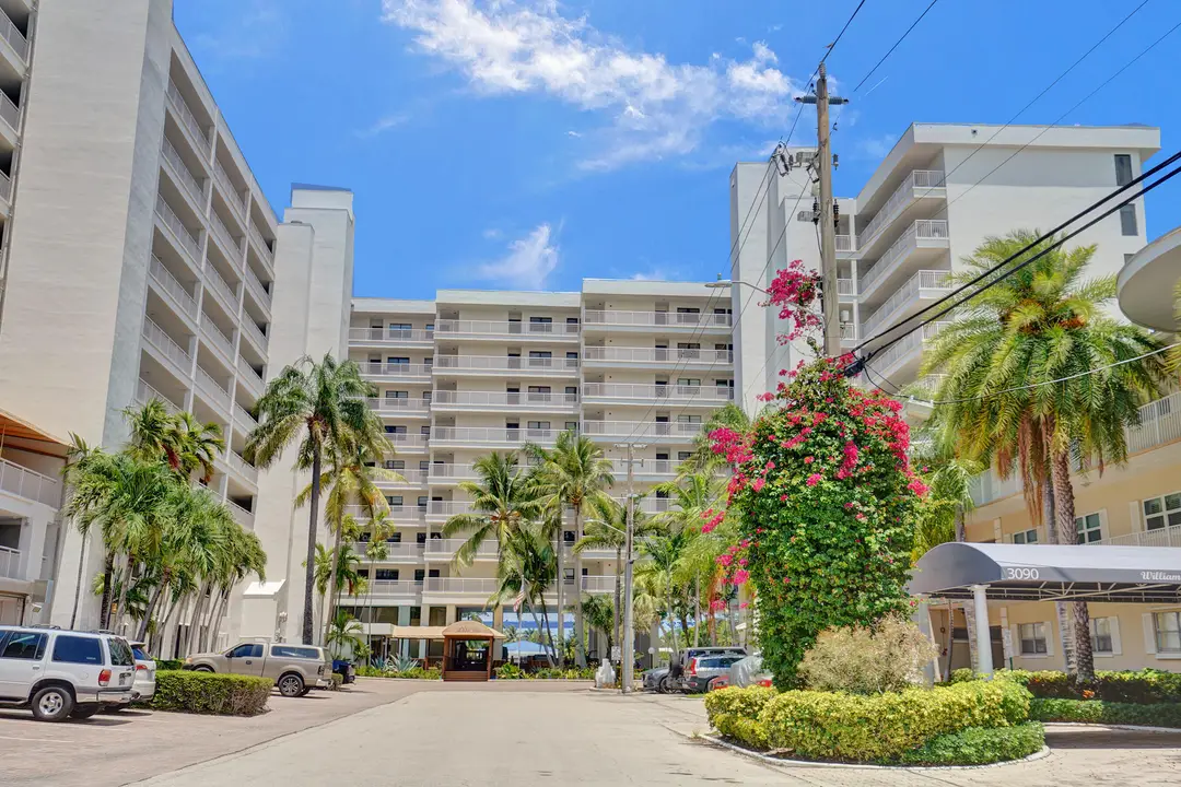 3100 NE 48TH Street 609, Fort Lauderdale, FL 33308