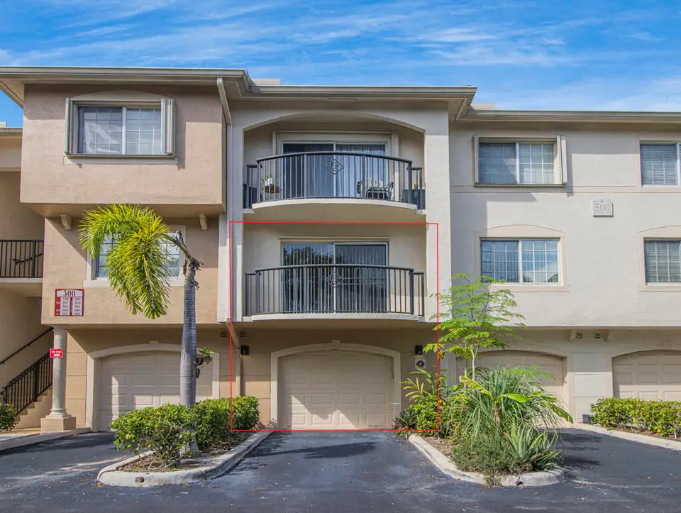 500 CRESTWOOD Court N 506, Royal Palm Beach, FL 33411