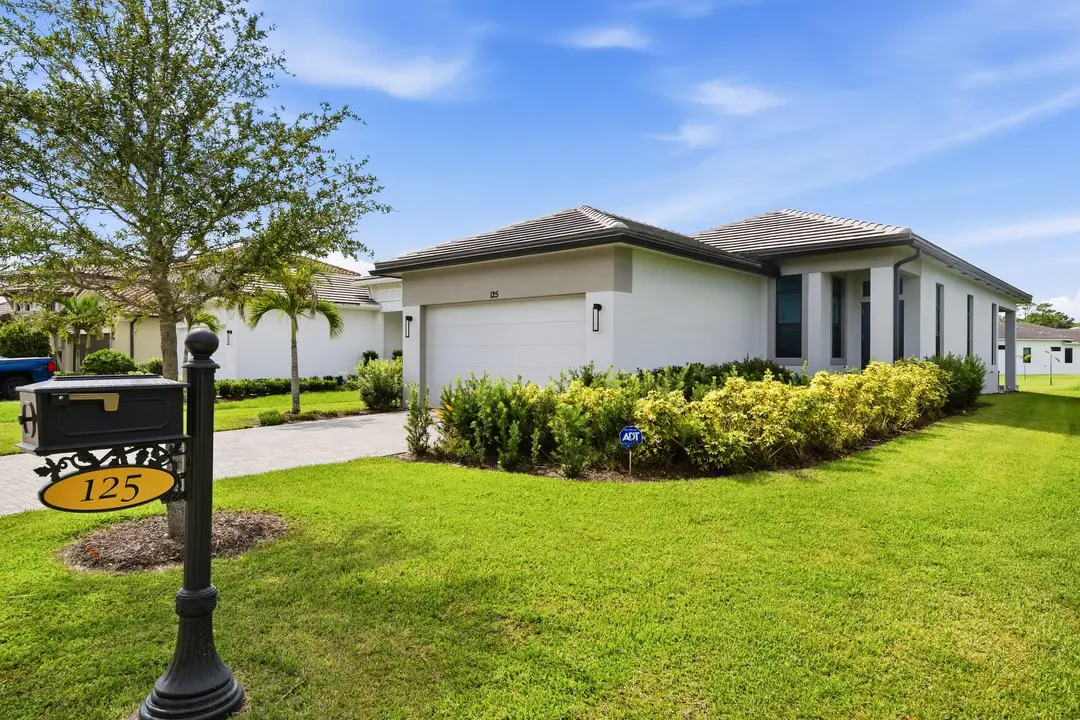 125 SE STRADA CERVARO, Port St. Lucie, FL 34952