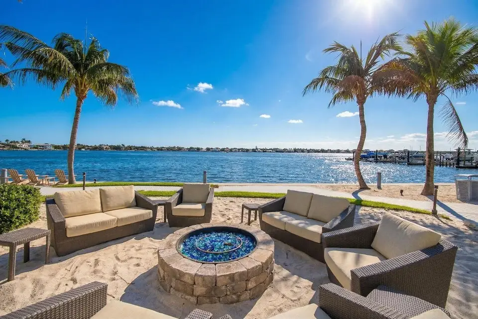 1 Water Club Way 1904, North Palm Beach, FL 33408
