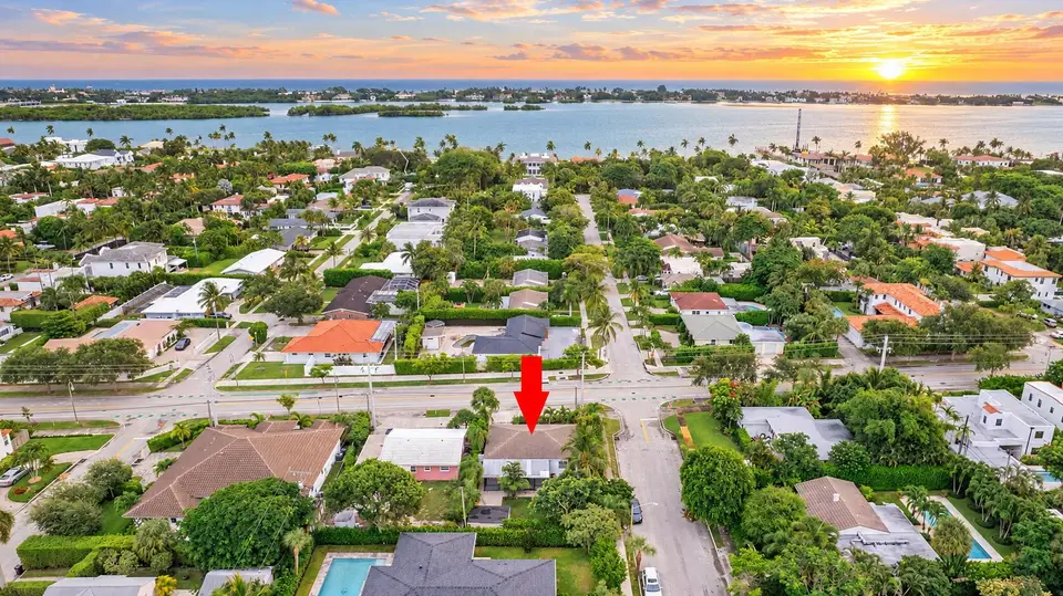 5015 S Olive Avenue, West Palm Beach, FL 33405