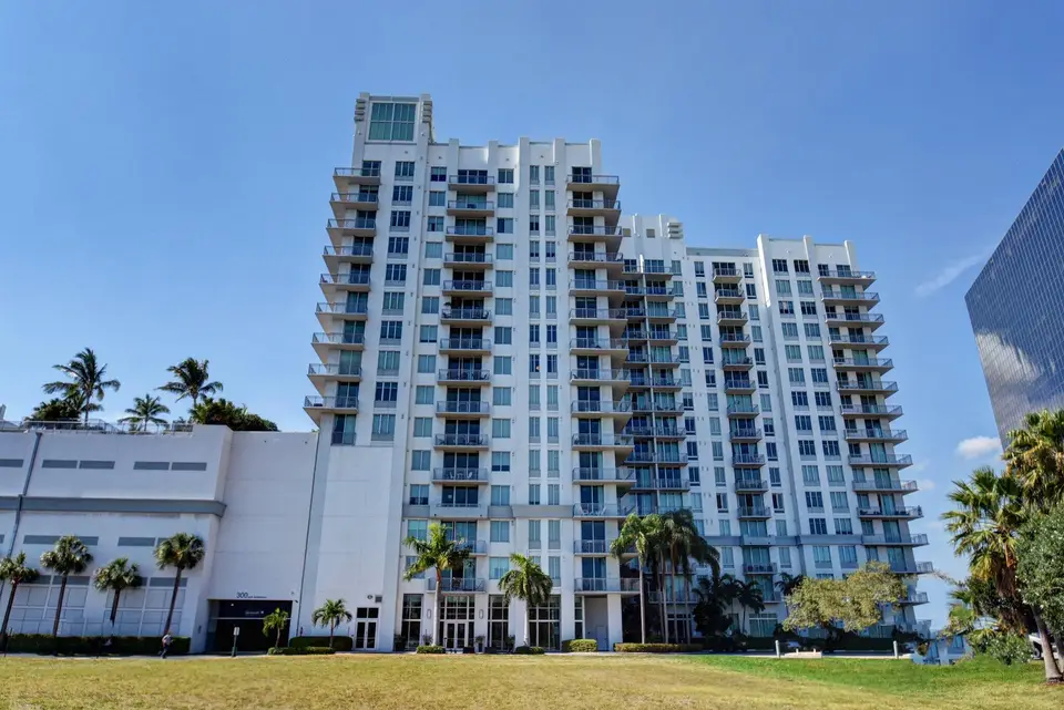 300 S Australian Avenue 128, West Palm Beach, FL 33401