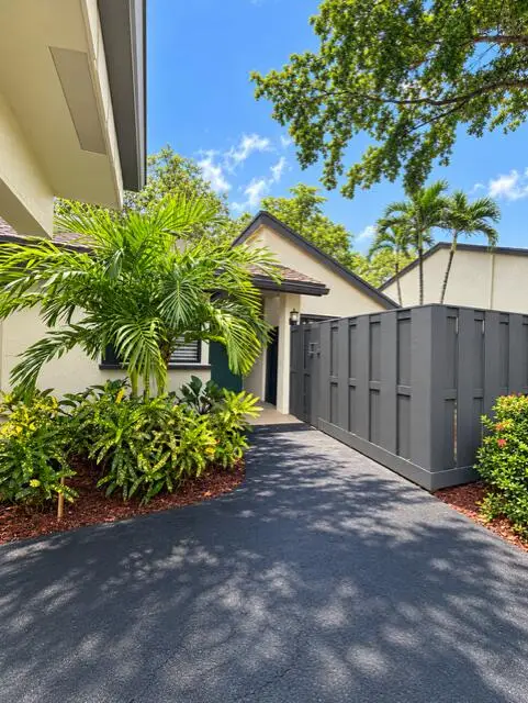 2105 DEER CREEK WOODLANDS Way, Deerfield Beach, FL 33442