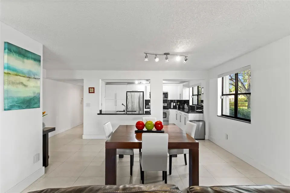 16051 Blatt Boulevard 101, Weston, FL 33326