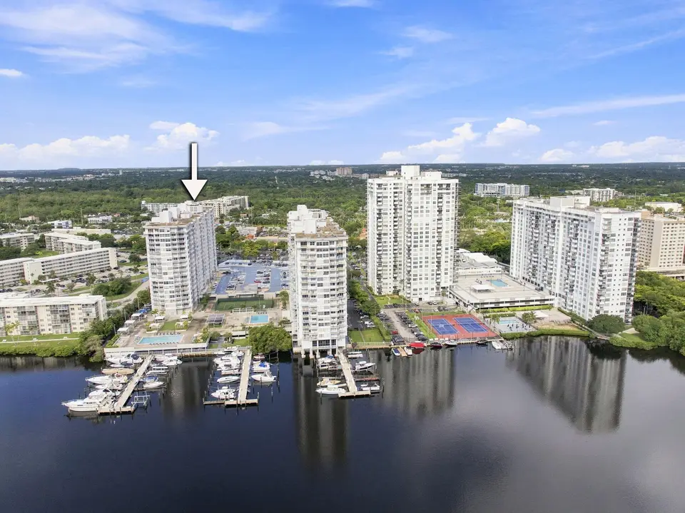18021 Biscayne Boulevard 901, Aventura, FL 33160