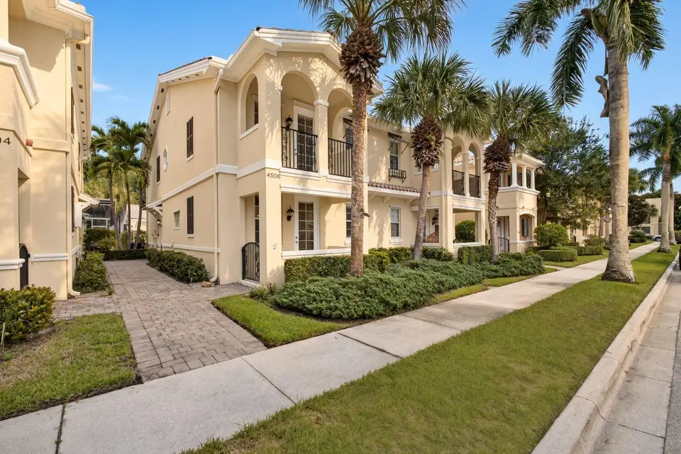4506 Illicium Drive, Palm Beach Gardens, FL 33418