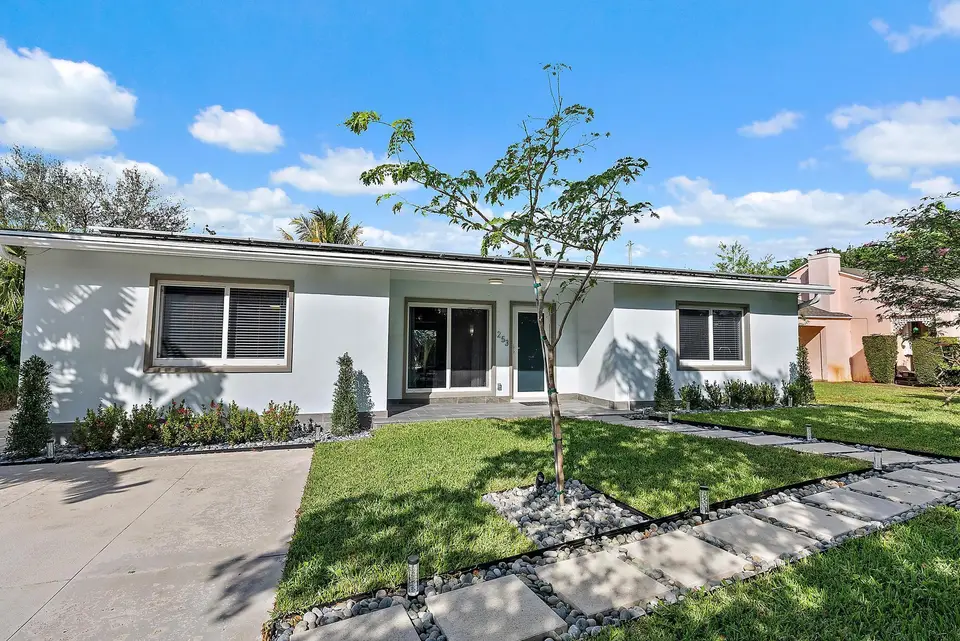 253 Costello Road, West Palm Beach, FL 33405