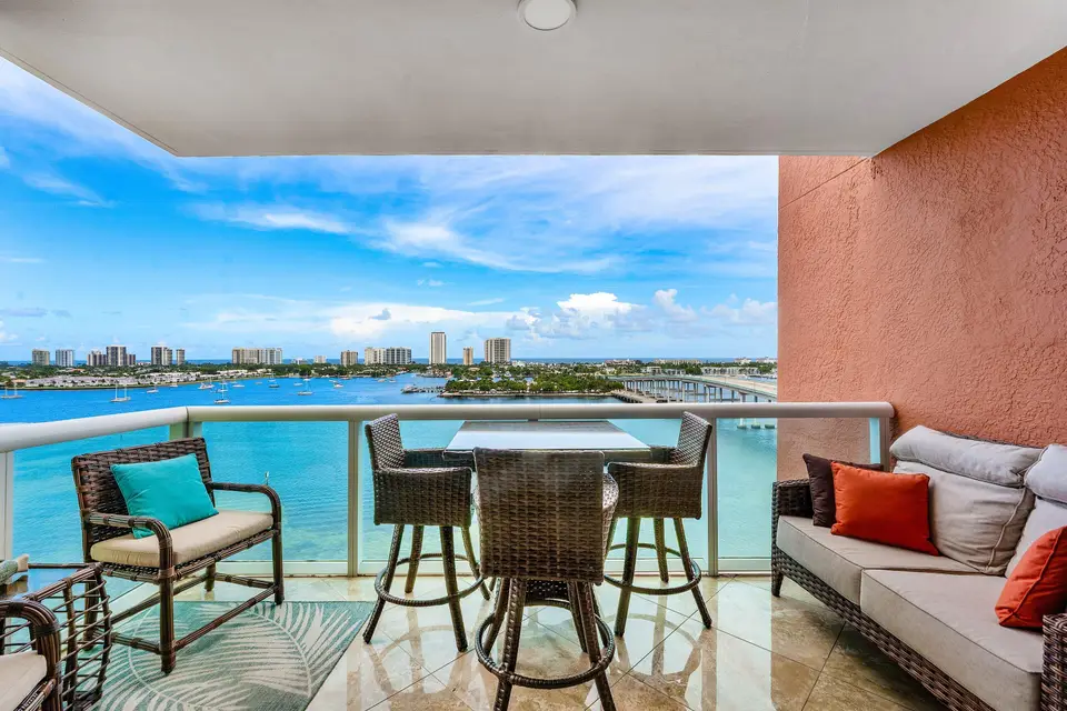 2640 Lake Shore Drive 1210, Riviera Beach, FL 33404