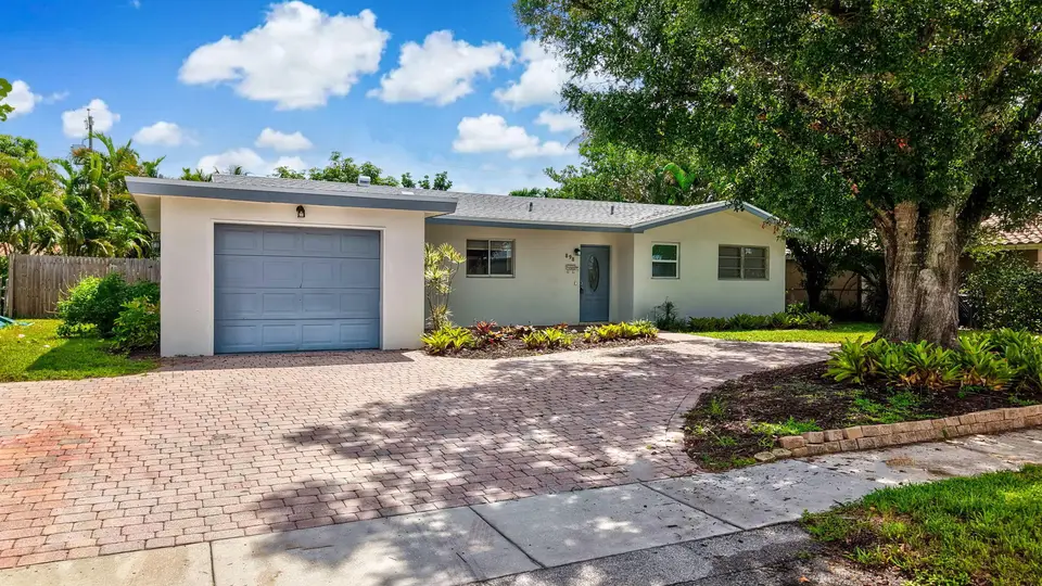 898 SW 10th Avenue, Boca Raton, FL 33486