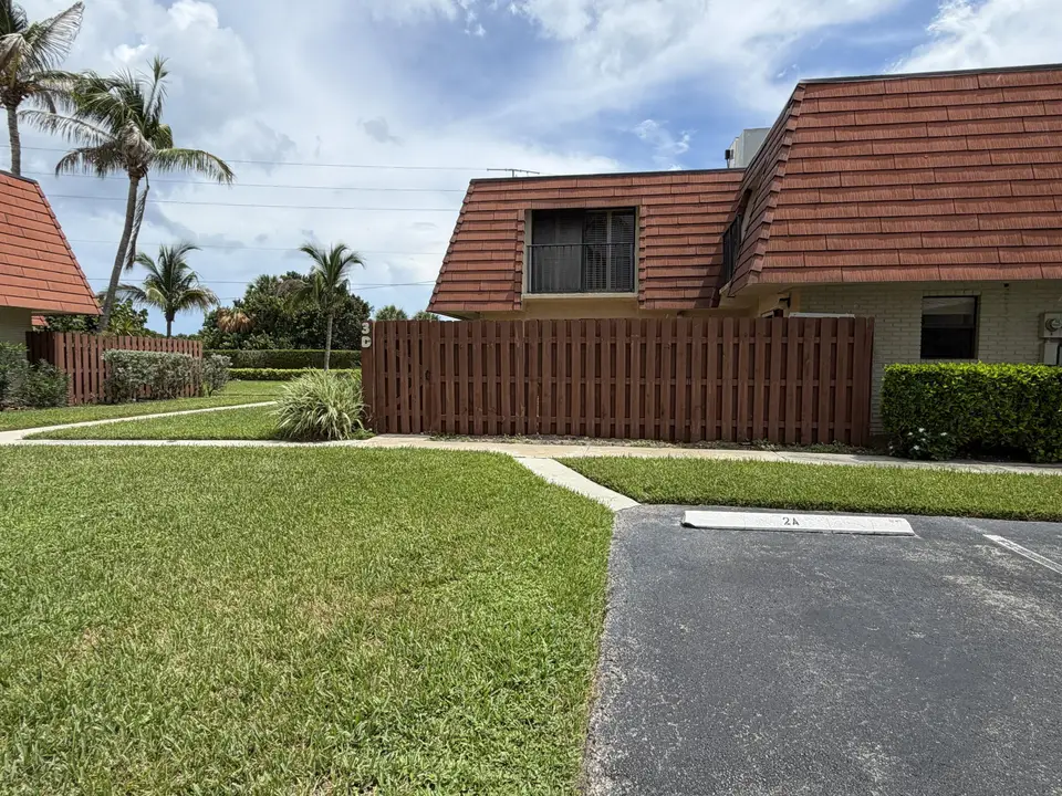 9403 S OCEAN Drive 3D, Jensen Beach, FL 34957