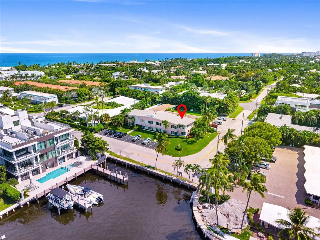 990 CASUARINA Road 4, Delray Beach, FL 33483