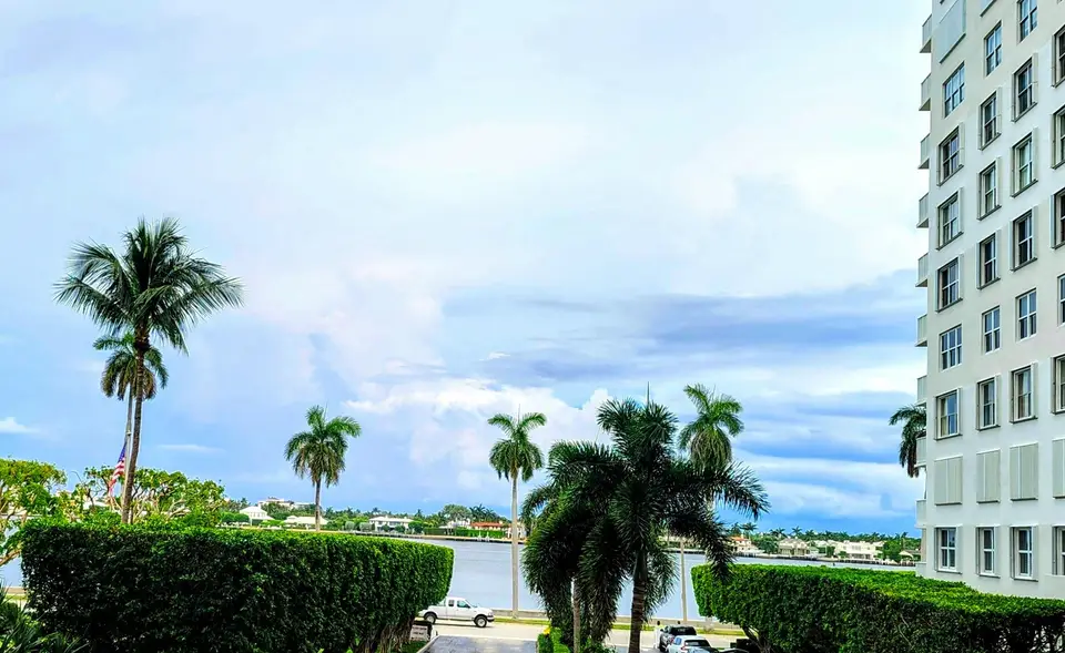 1801 S FLAGLER Drive 208, West Palm Beach, FL 33401