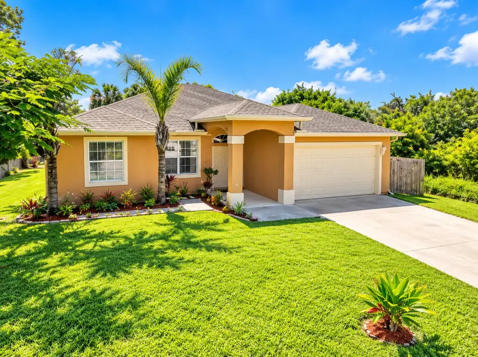 7907 Winter Garden Parkway, Fort Pierce, FL 34951