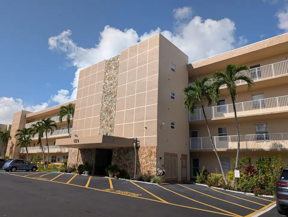 1024 SE 5TH Avenue 308, Dania Beach, FL 33004