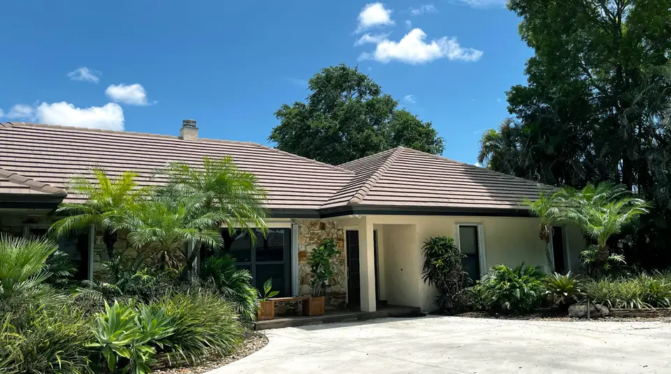 5125 WOODLAND LAKES Drive, Palm Beach Gardens, FL 33418