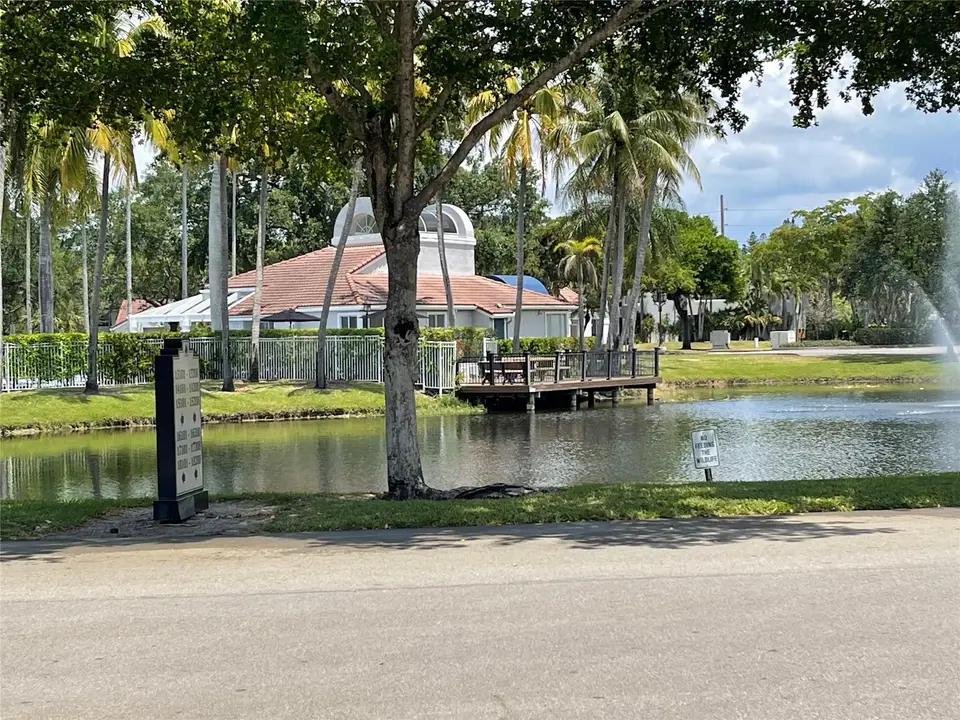 731 LYONS Road 16207, Coconut Creek, FL 33063