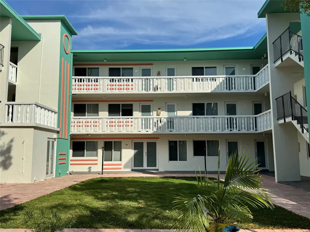 1857 Jefferson Street 302, Hollywood, FL 33020