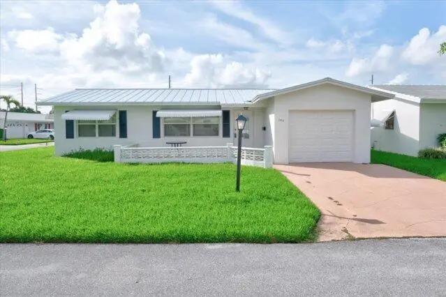 1590 SW 13th Terrace, Boynton Beach, FL 33426