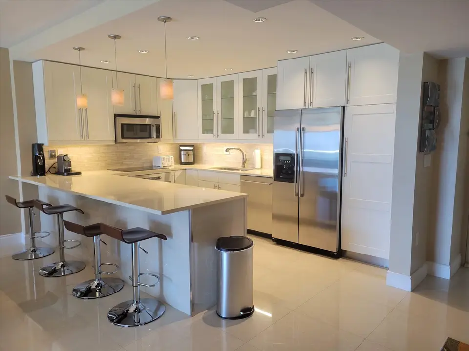 19370 COLLINS Avenue 1218, Sunny Isles Beach, FL 33160