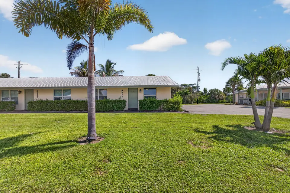8697 SE HOBE RIDGE Avenue, Hobe Sound, FL 33455