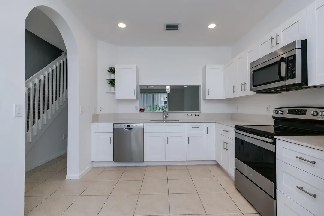 2830 SW 82ND Avenue 102, Miramar, FL 33025