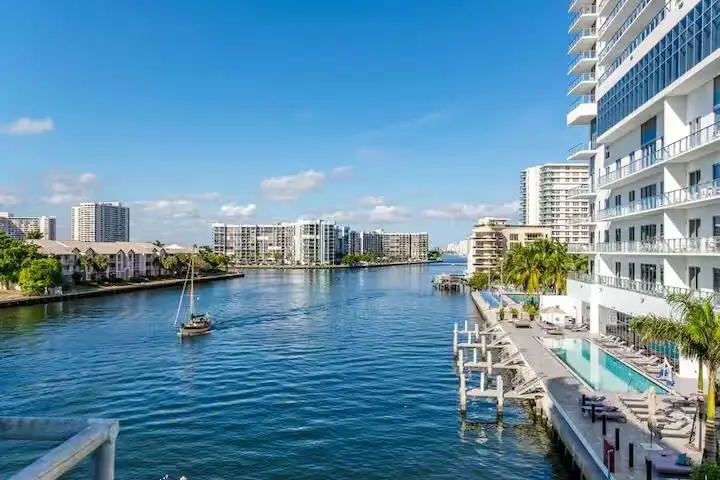4010 S Ocean Drive R2404, Hollywood, FL 33019