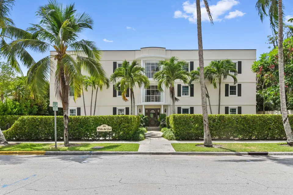 226 Brazilian Avenue 2 C, Palm Beach, FL 33480