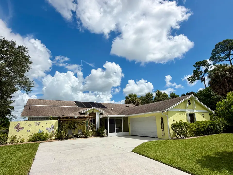 1251 SW Abingdon Avenue, Port St. Lucie, FL 34953