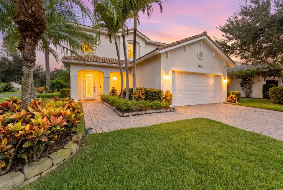 6088 SE Crooked Oak Avenue, Hobe Sound, FL 33455