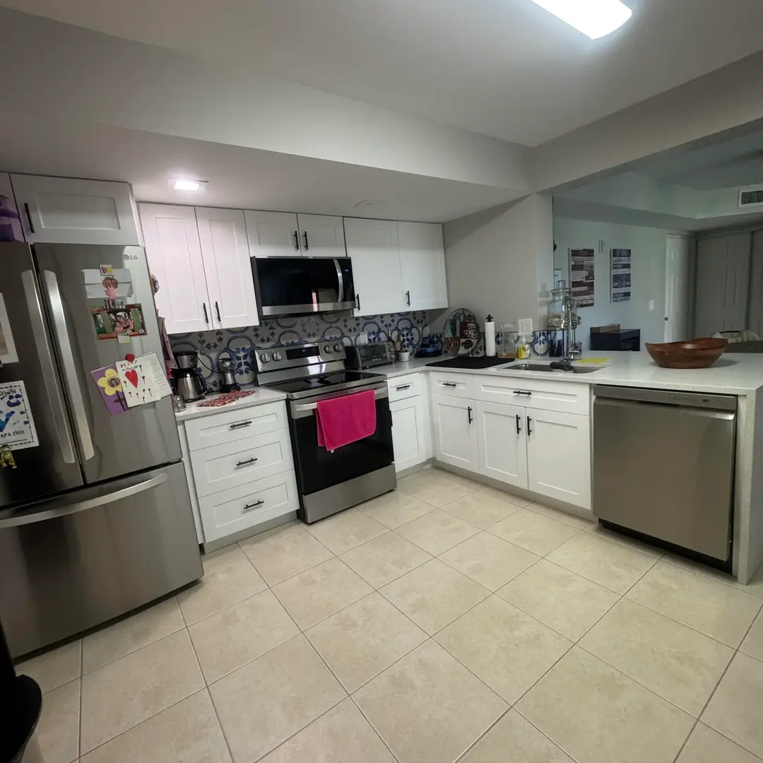 5741 RIVERSIDE Drive 102A, Coral Springs, FL 33067