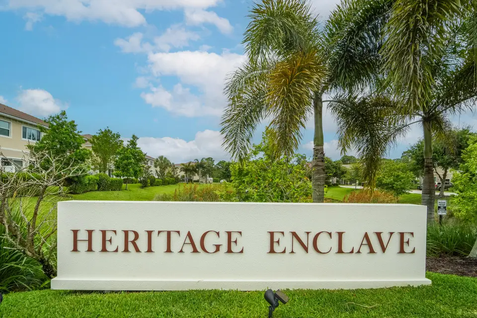 6128 SE PORTOFINO Circle 104, Hobe Sound, FL 33455