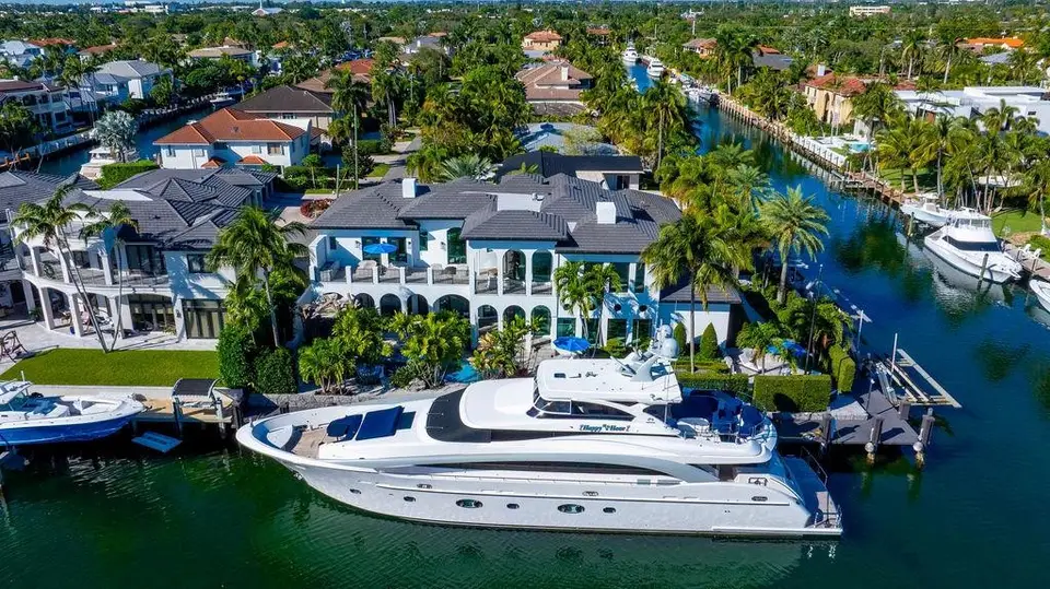 2457 NE 26TH Street, Lighthouse Point, FL 33064